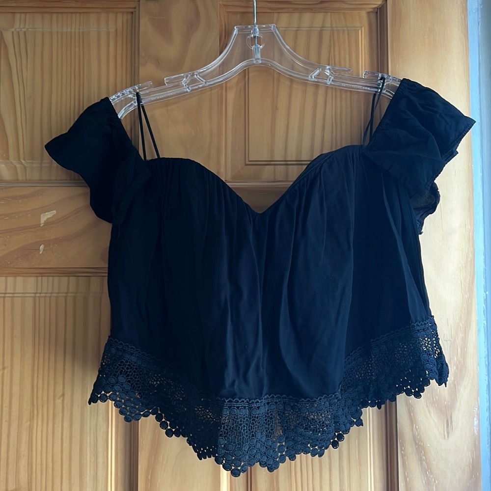 Cotton Candy LA off the shoulder black lacy shirt size S